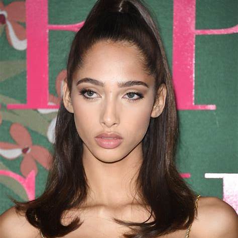 YASMIN WIJNALDUM